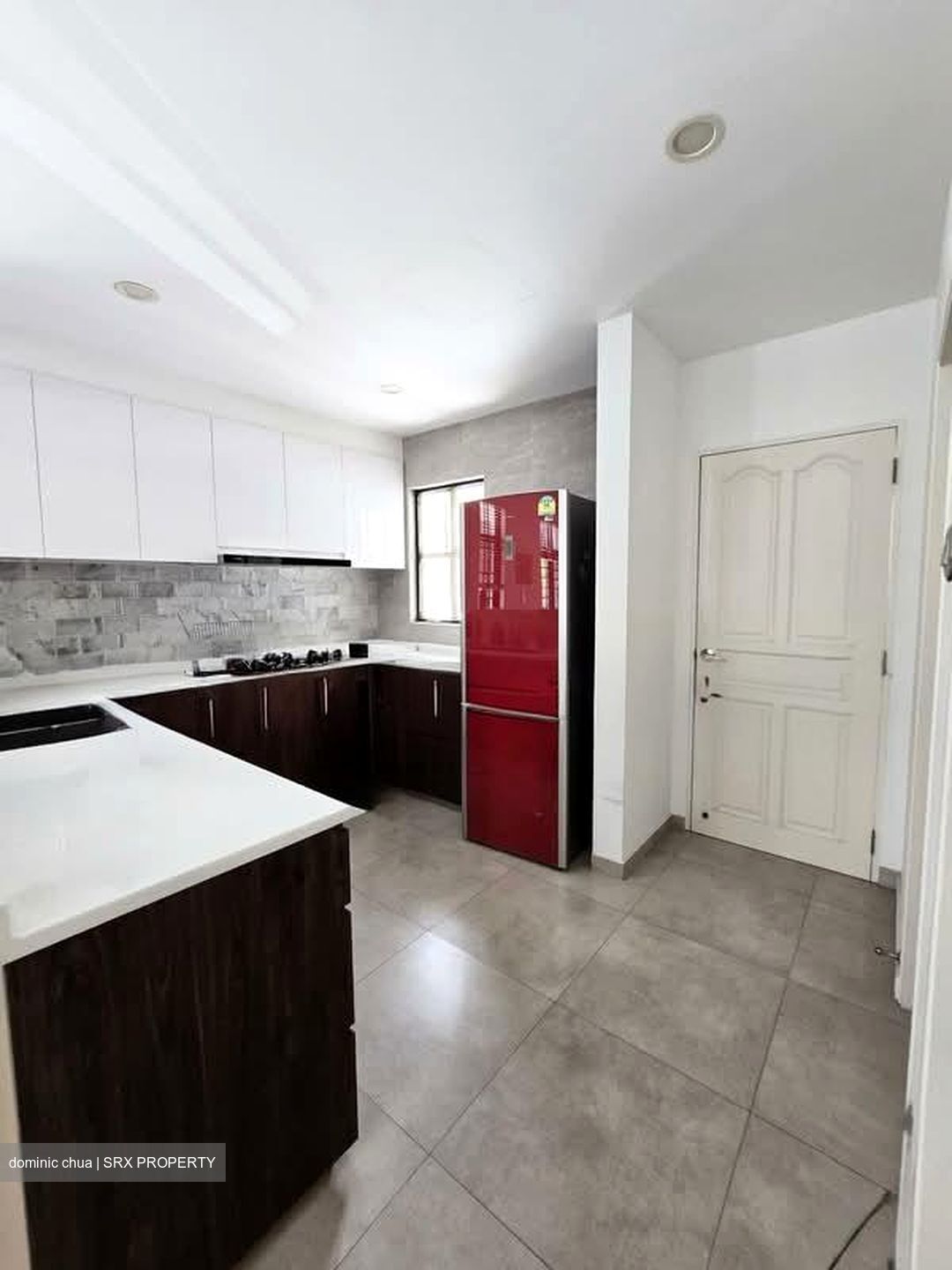 Lorong Lew Lian (D19), Terrace #596582721